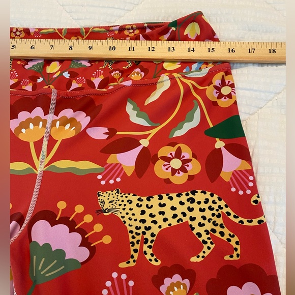 High Waist Yoga
Leggings In Holiday I Jessie Zhao New York
XL - Picture 5 of 11